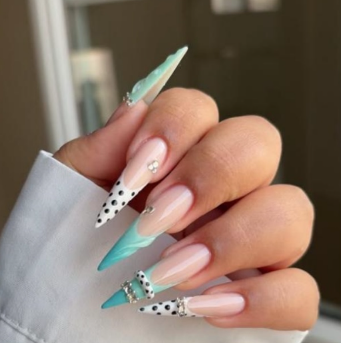 Luxxe Looks Stileto Nails